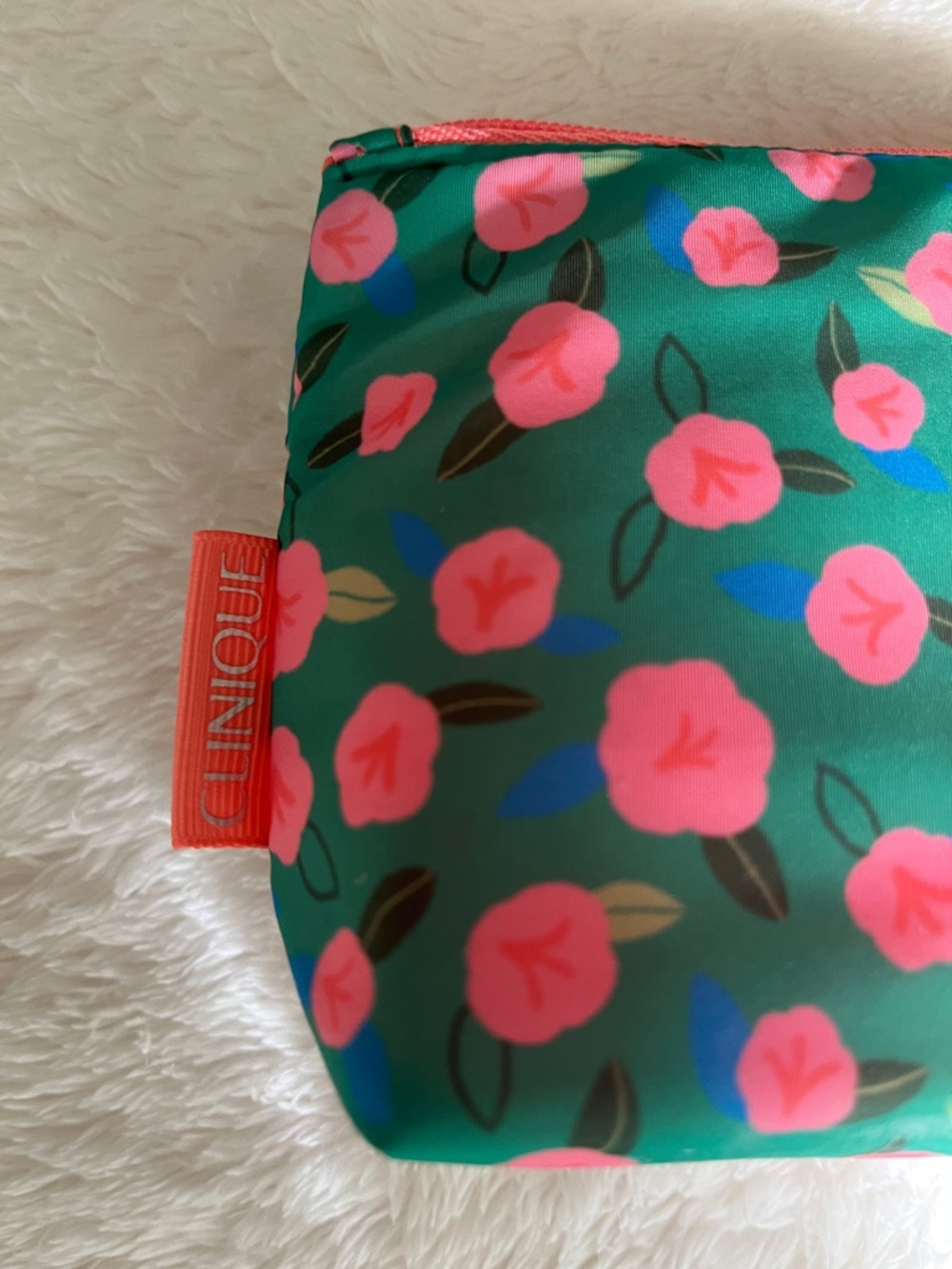 NWT CLINIQUE BEAUTY BUNDLE - Picture 8 of 8